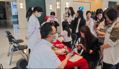 把脈問(wèn)診送健康，暖心服務(wù)進(jìn)企業(yè)——合肥高科攜手廣瑞醫(yī)療開(kāi)展“健康進(jìn)企業(yè)”義診活動(dòng)